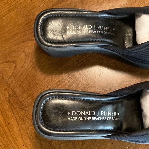 DONALD J PLINER (Made in Spain) Womens Wedge - size 7 - Picture 7 of 16
